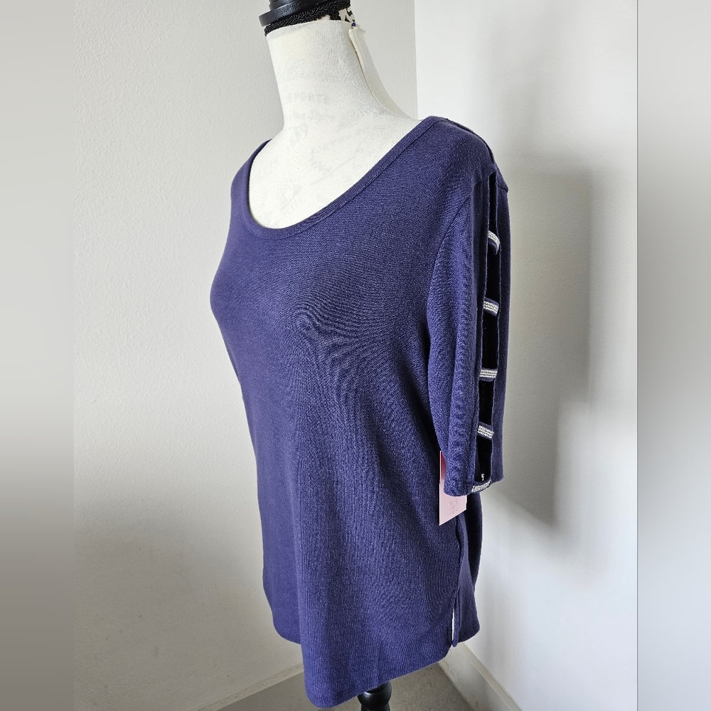 💙 NWT Scarlett gorgeous soft blue top cut out diamonds beaded sleeves sizePXL